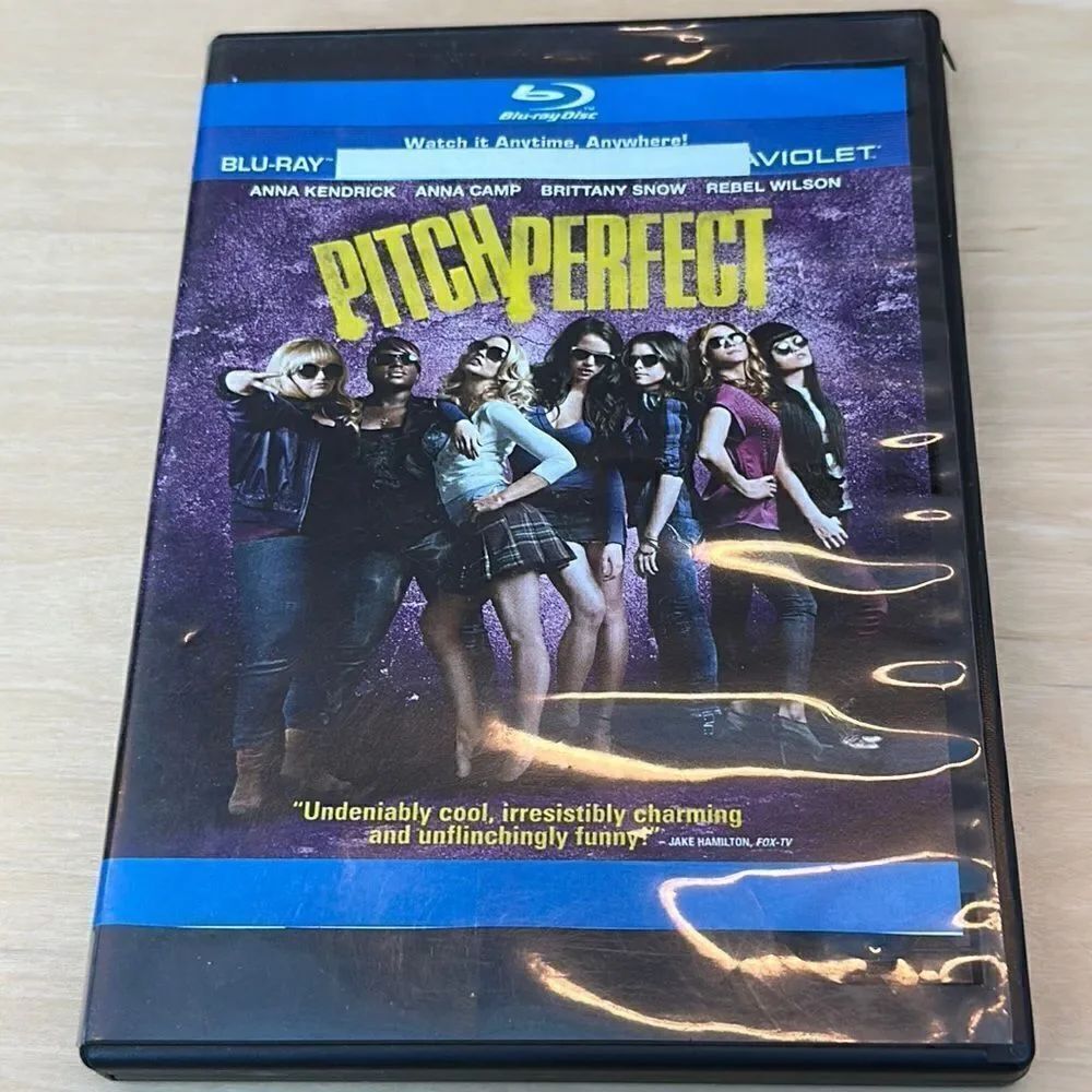 Universal’s “Pitch Perfect” Blue Ray Disc! - Picture 1 of 3